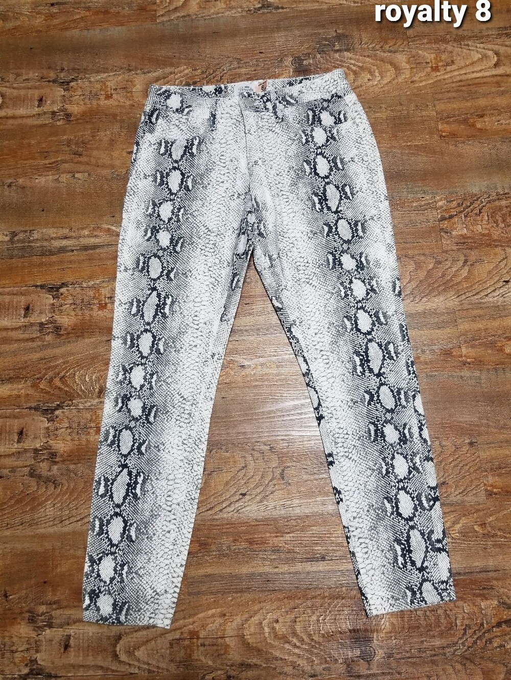 Royalty For Me 8 Snake Print Pants - Black & White Nwtag